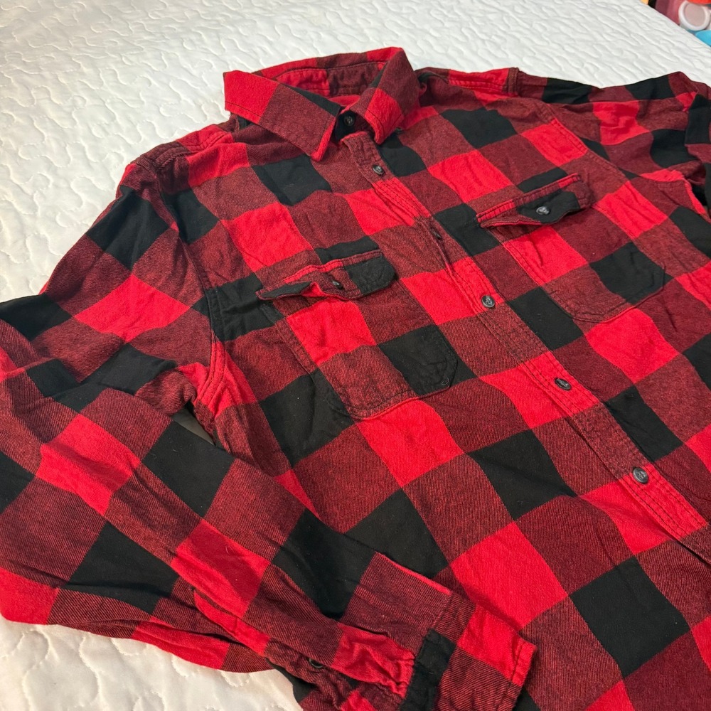 Mens L Flannel Shirt Red Black Buffalo Plaid Long Sleeve Button Up Lumberjack